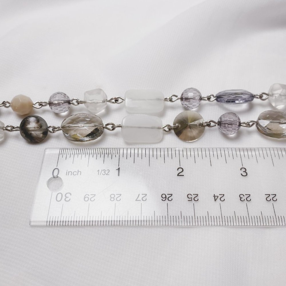 33" Ann Taylor Loft Grey White Neutral Beaded Acrylic Glass Silver Link Necklace - Picture 12 of 12